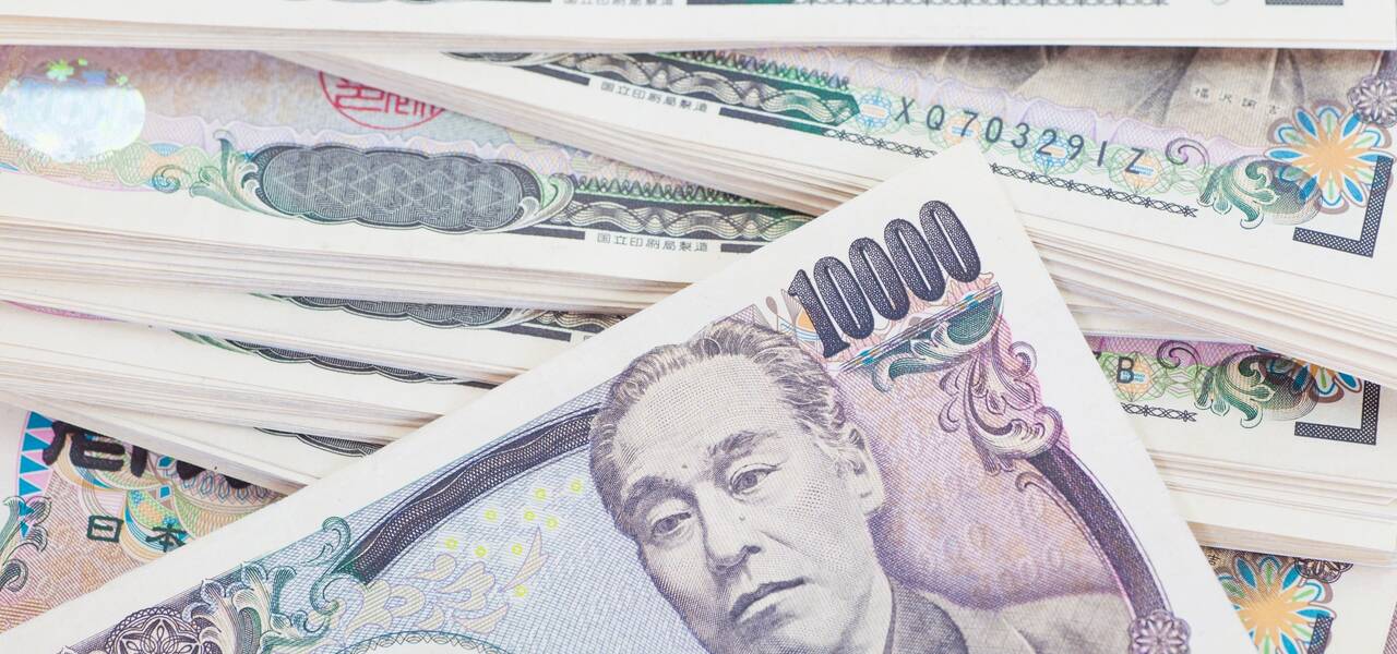 USD/JPY: pullback from the lower 'Window'