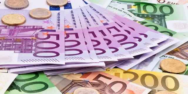 EUR/USD: euro resists correction