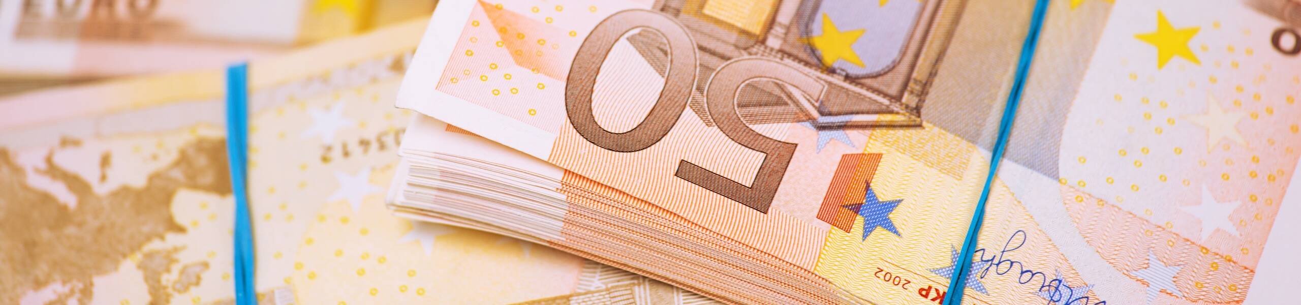 EUR/USD: bears broke 'Triangle'