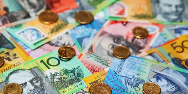 AUD/USD: aussie entered into Cloud 