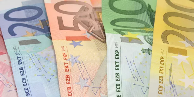 EUR/USD: price rising because of 'Triple Bottom'